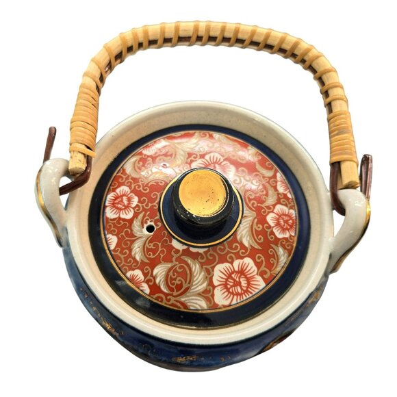 Vintage Japanese Imari Teapot With Bamboo Handle & Scenic Red Blue Floral JE410 - Picture 9 of 9
